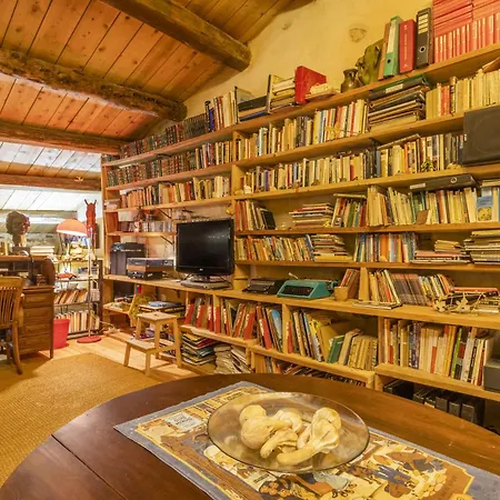 Holiday home Les Orenetes